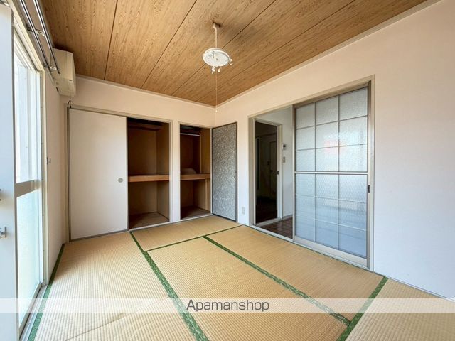 フレグランス鈴の内装写真