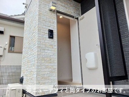 ソラーナ[1LDK/44.28m2]の玄関