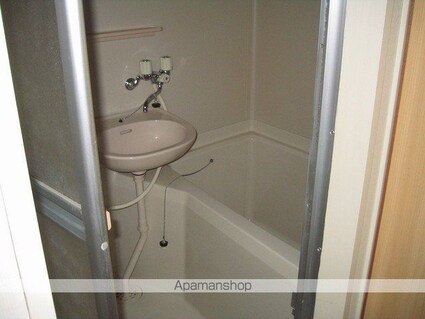 タウンハイツ和泉[1K/29.16m2]のバス