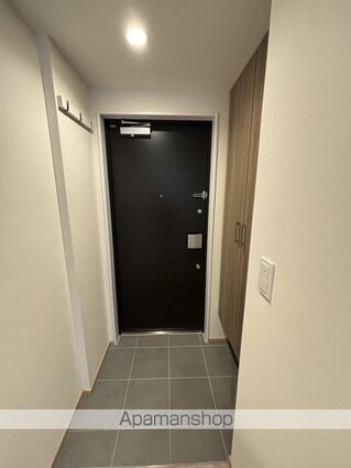東京都中野区松が丘１丁目[1K/25.6m2]の玄関