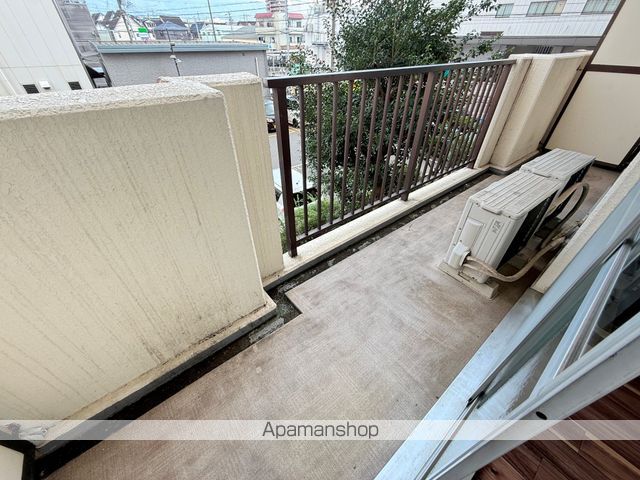 シロハイヌ今米の内装写真