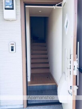 シャーメゾン　クレセント[2LDK/61.2m2]の玄関