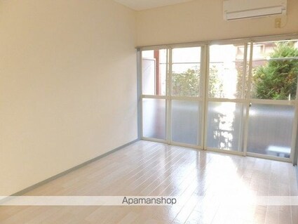 ラフィーヌ・モナミ[1DK/25m2]のリビング・居間