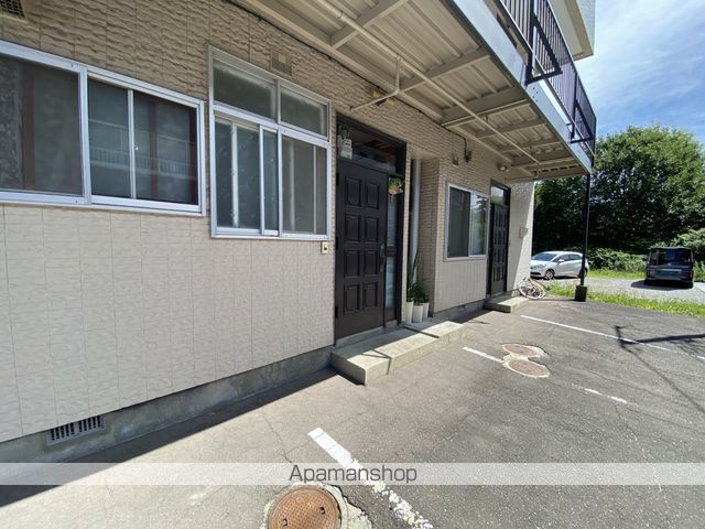 みやびアパートの玄関写真