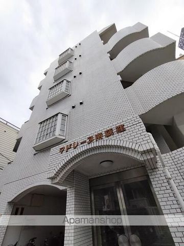 マドレーヌ南荻窪の玄関写真