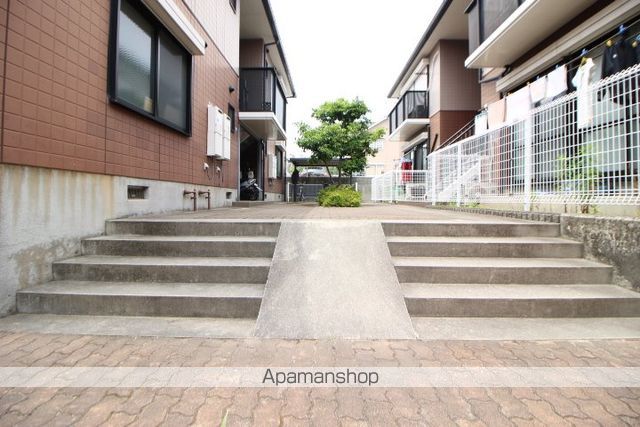 ソレイユ岡崎の玄関写真