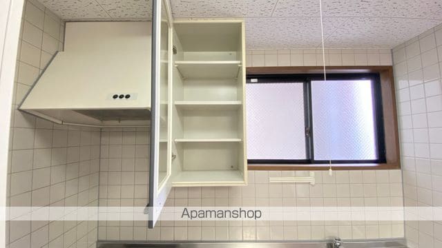 ロイヤルハイツ森下の内装写真