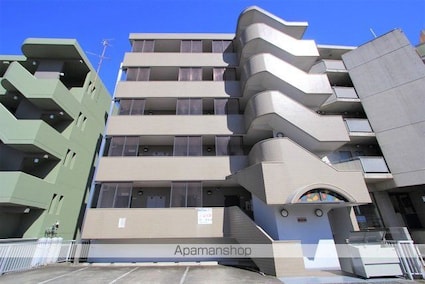 ヴィラ・アンソレイエ御幸[1K/26.66m2]の外観1