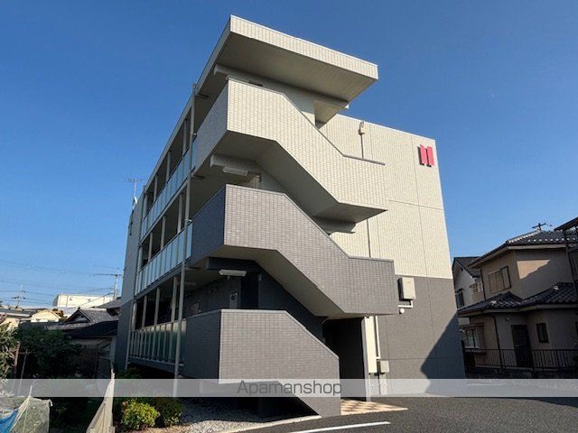 アスルーニの外観写真