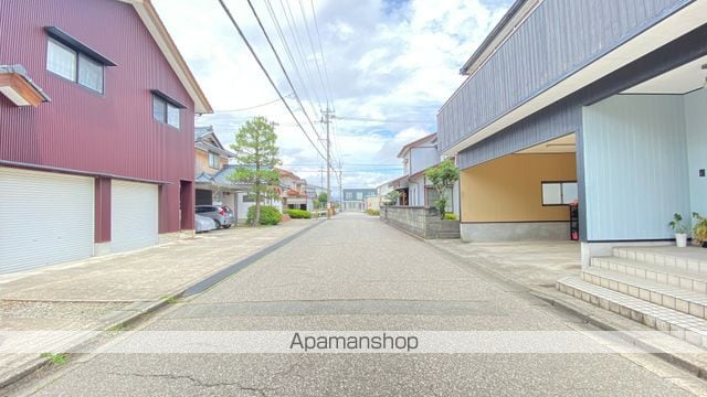 フォーリーフの周辺写真