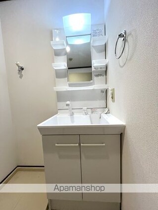 和歌山県和歌山市吹上４丁目[2LDK/65.3m2]の内装3