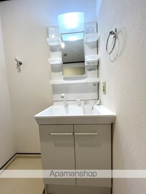 和歌山県和歌山市吹上４丁目[2LDK/65.3m2]の内装3