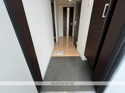 珠光ビル南草津[1K/28.27m2]の玄関