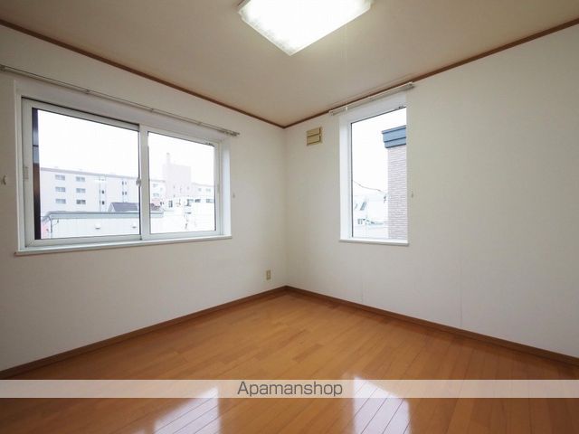 ツインメイプルB棟の内装写真