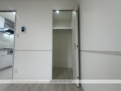 ＤＥ　ＤＯＭＯ　ＧＥＭＩＮＯＳ　２ｎｄ[1K/33m2]の収納