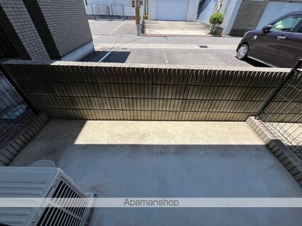 和歌山県和歌山市鷹匠町４丁目[1K/27m2]のバルコニー
