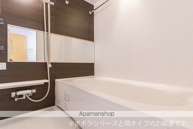 ピノ・ドルチェIIの内装写真
