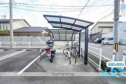 愛媛県松山市山越１丁目[2LDK/58.53m2]の共用部