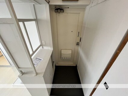 ヴィラナリー黒埼[3DK/46.7m2]の玄関