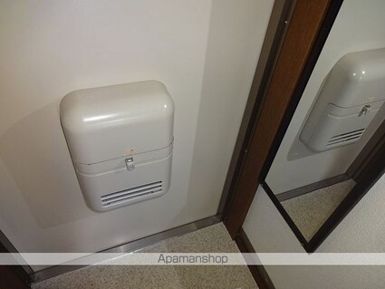 マザーグース＆Ｍ・Ｋ[1K/25m2]の玄関