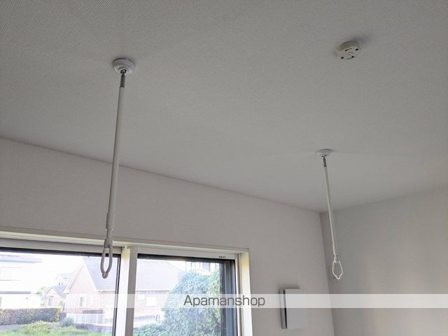 detached 茨城県潮来市日の出５丁目23-41

地図を見る