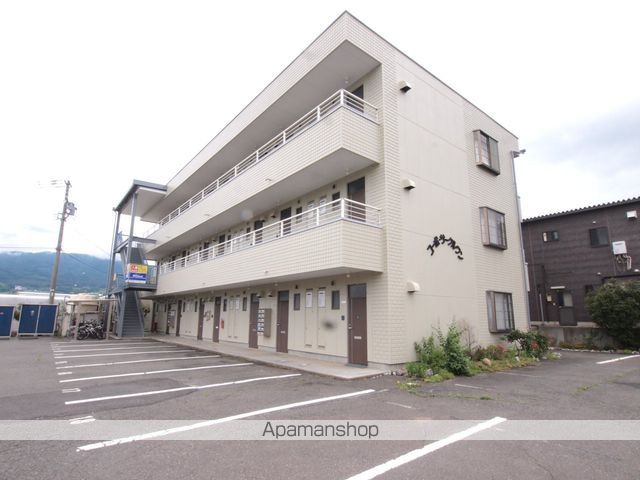 コーポサークルワンAの外観写真