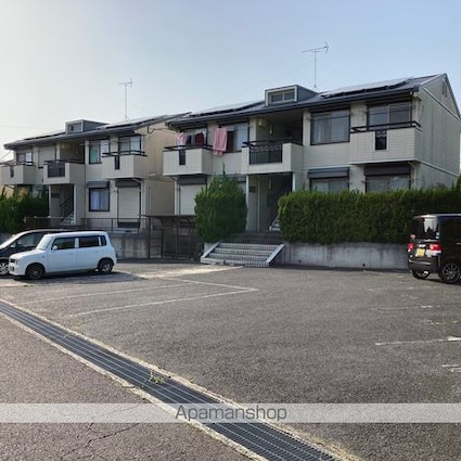 菩提樹ハイツＡ棟[2K/38m2]の駐車場