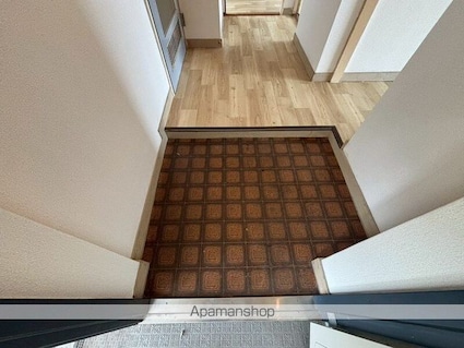 大津ヶ丘団地２号棟[2LDK/51.66m2]の玄関