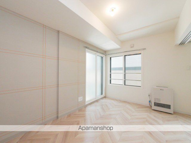 PRECIOUS NAKANOSHIMAの内装写真
