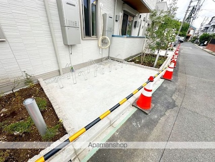 グラナーデ目白御留山[3DK/54.65m2]の駐車場