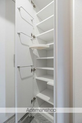 アジールコート三宿テラス[1DK/25.46m2]の収納