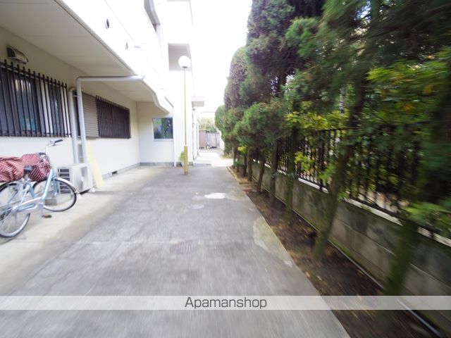 ドーム吉祥寺の玄関写真