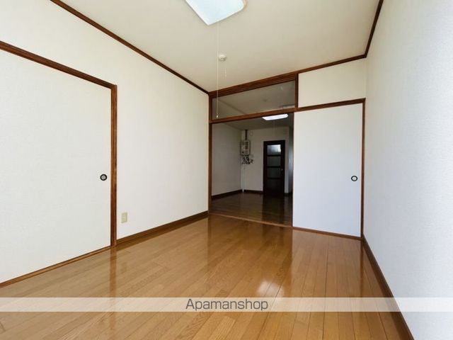 ルーベデンス川原壱号館の内装写真
