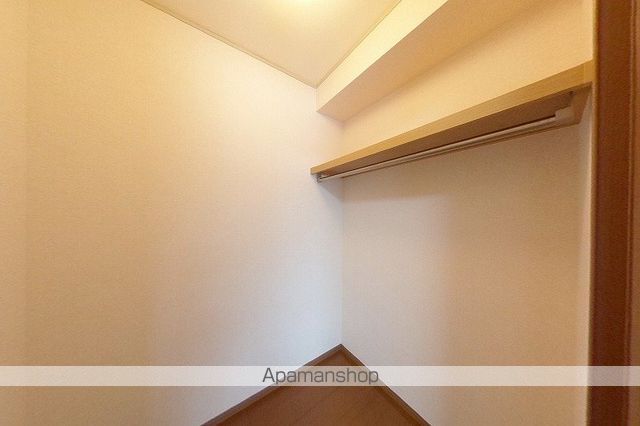 ロイヤルタウン松崎 ABの内装写真