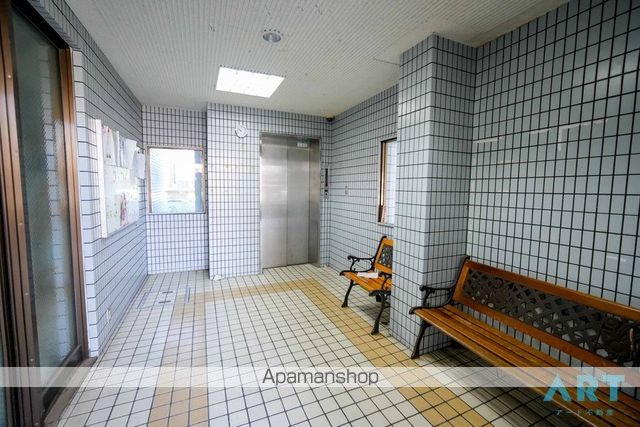 ラタンファミリアIの玄関写真