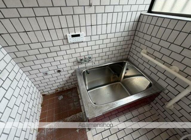東武鉄道野田線 逆井駅 徒歩13分 2階建 築57年の内装写真