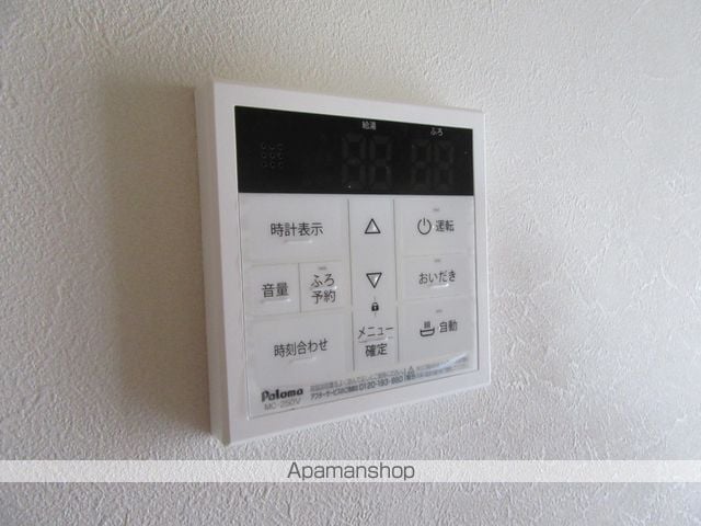 CRESTIIの内装写真
