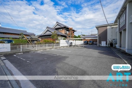 ベルフラン　Ⅰ[2LDK/57.76m2]の駐車場3