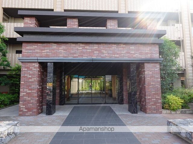 調布 ザ・センチュリーの玄関写真