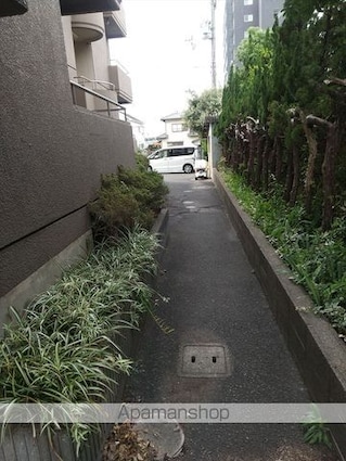 和歌山県和歌山市西小二里２丁目[3DK/55.66m2]の共用部3