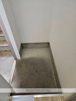 和歌山県和歌山市直川[2LDK/51.1m2]の玄関