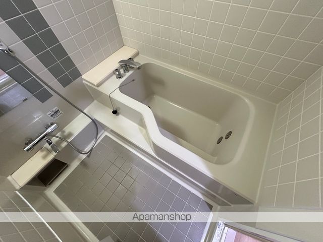 ファーストタウン中央の内装写真