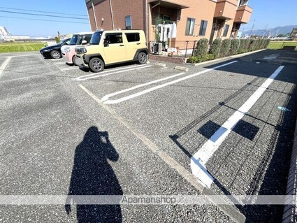 熊本県八代市中北町[2LDK/58.21m2]の駐車場