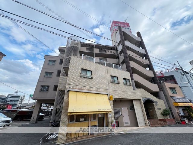 八坂一番館の外観写真