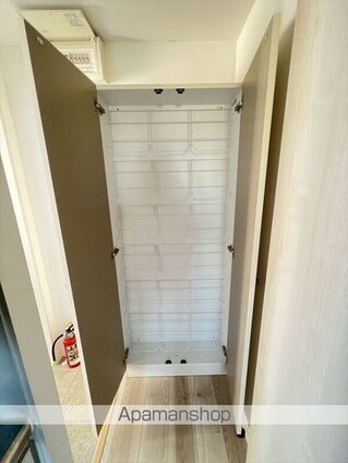 ＣＲＡＳＴＩＮＥ西馬橋１丁目（クラスティーネニシマバシイッチョウ[1K/20.16m2]の玄関