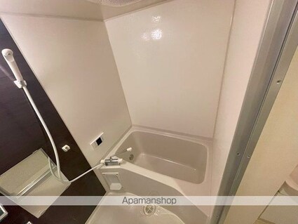 コンフォール[2LDK/57.8m2]のバス