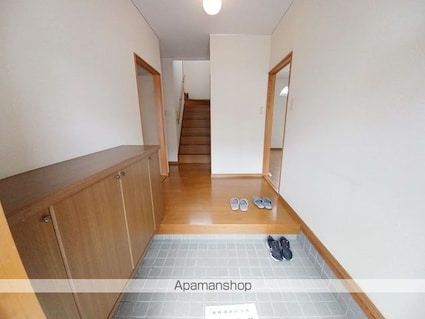 長野県安曇野市三郷明盛[4LDK/110m2]の玄関
