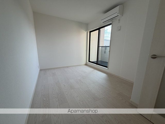 ヴェルメゾン三津屋中の内装写真