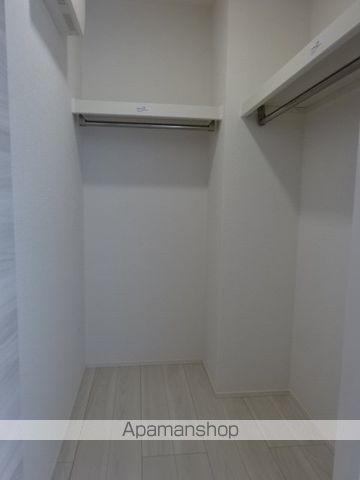 ロイヤルステージ横浜町の内装写真