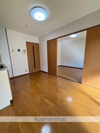 ロザージュⅡ[2DK/44.72m2]のリビング・居間